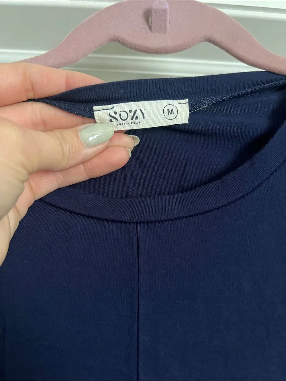 Twist-Hem Navy Short Sleeve Crop Top - Picture 2 of 3